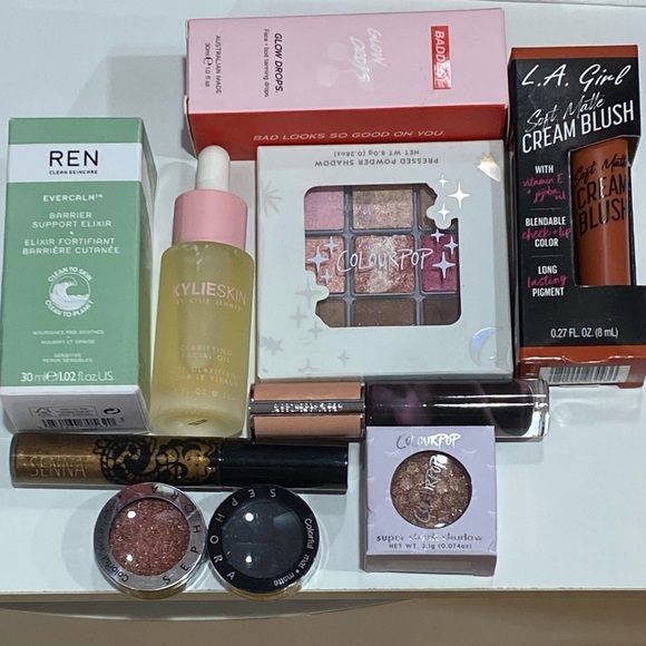 Makeup bundle - Picture 2 of 11